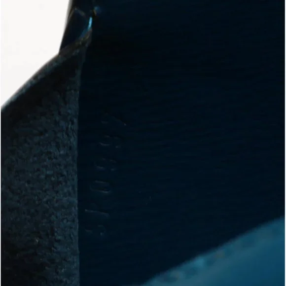 Louis Vuitton Cluny Bucket Shoulder Bag